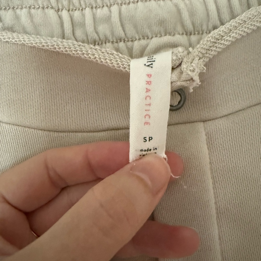 Anthropologie Daily Practice Cargo Pants - size small petite - Picture 2 of 11